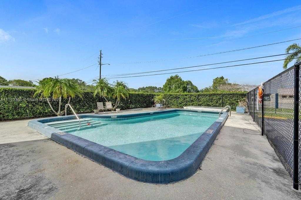 Small Image of 5100 SOUTH WEST 90TH AVE #208, Cooper City Number 48