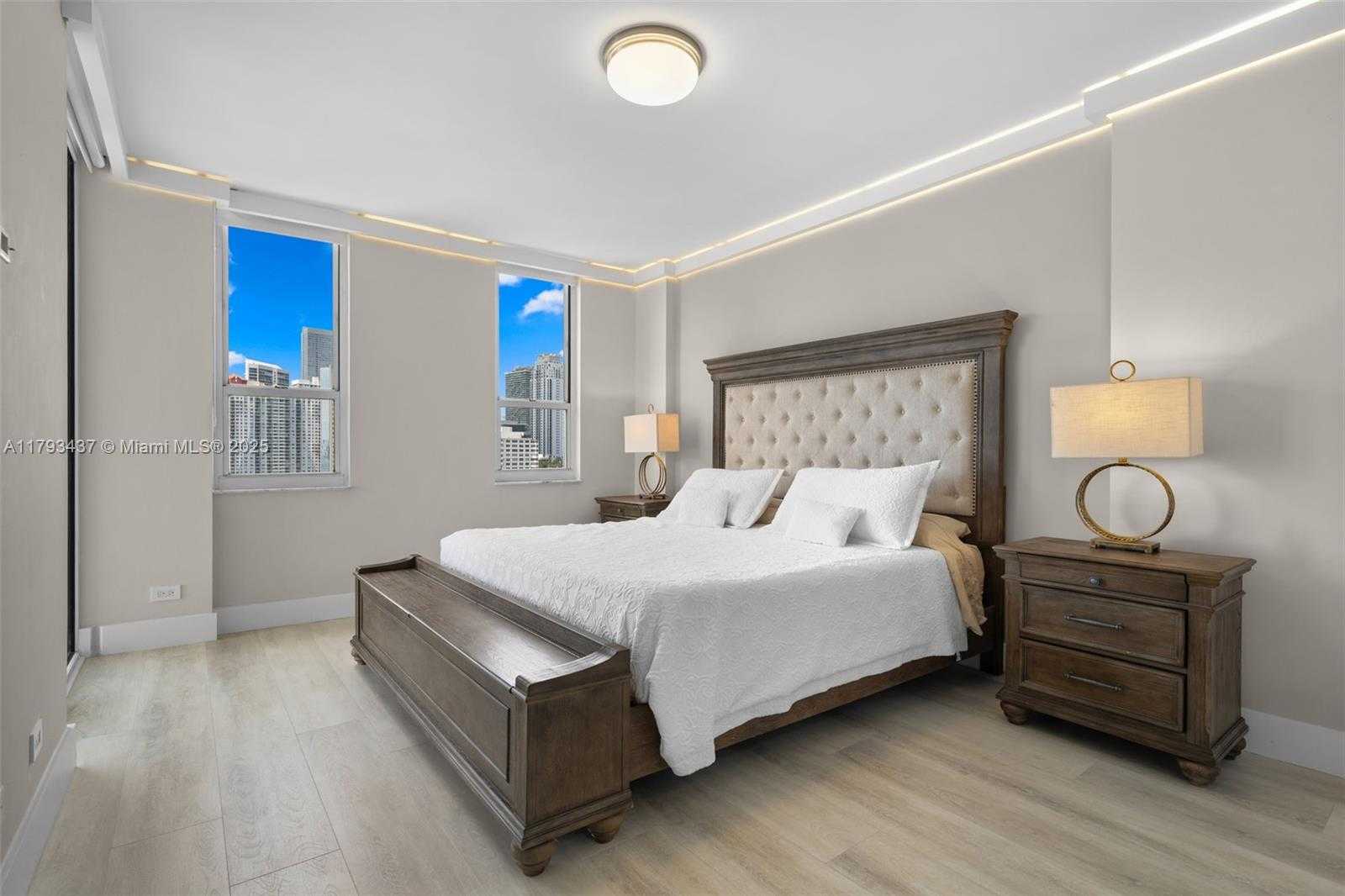 Small Image of 701 BRICKELL KEY BLVD #1812, Miami Number 12