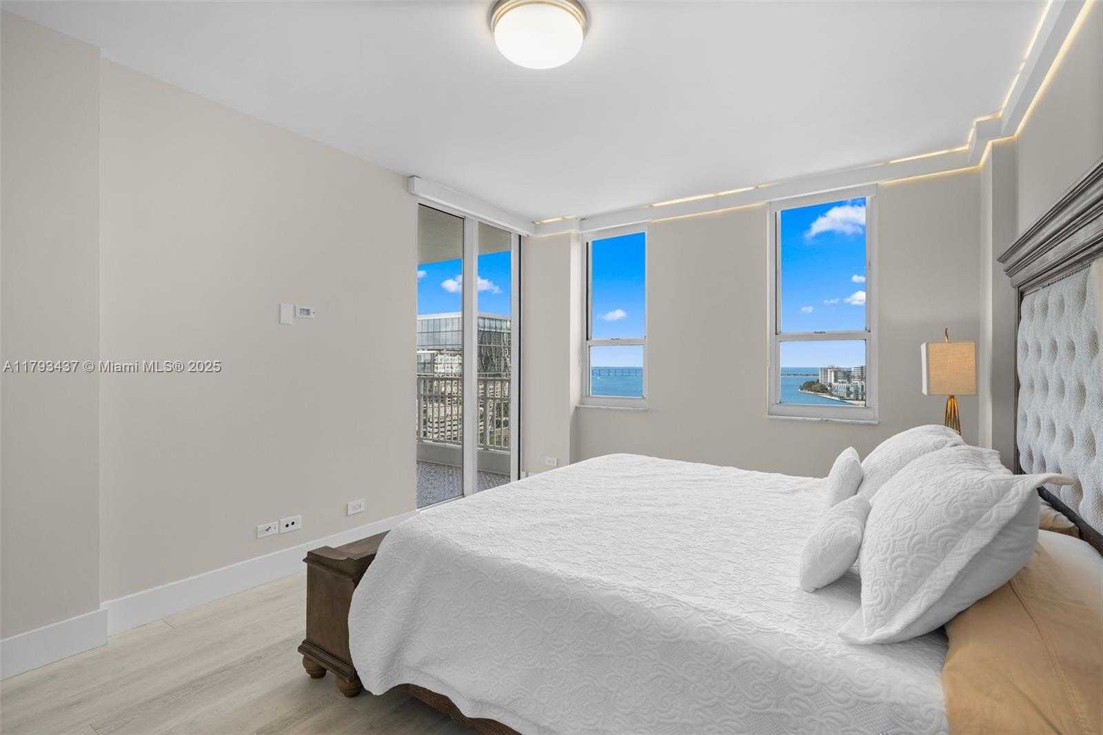 Small Image of 701 BRICKELL KEY BLVD #1812, Miami Number 13