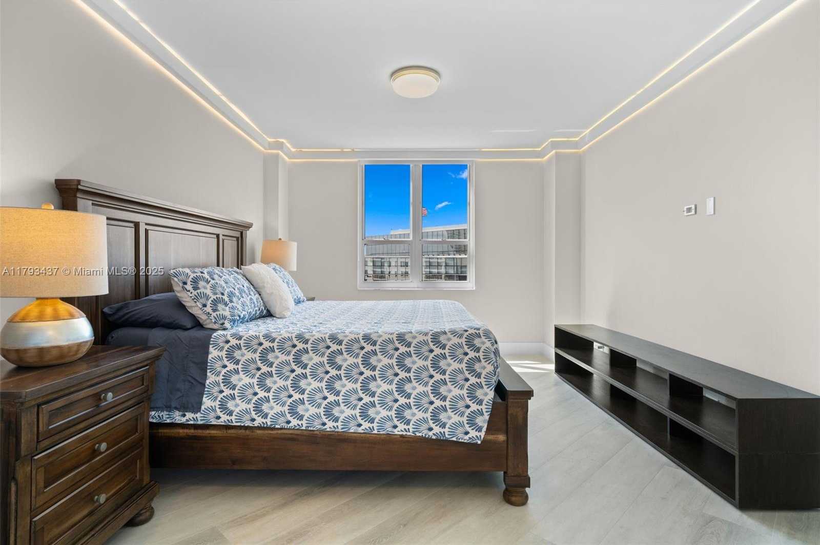 Small Image of 701 BRICKELL KEY BLVD #1812, Miami Number 17