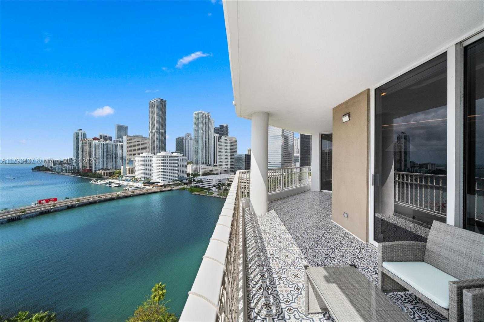 Small Image of 701 BRICKELL KEY BLVD #1812, Miami Number 22