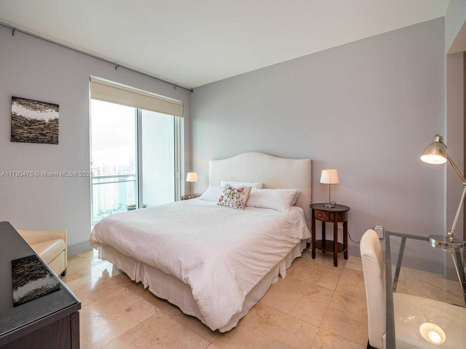Small Image of 950 BRICKELL BAY DR #4104, Miami Number 15