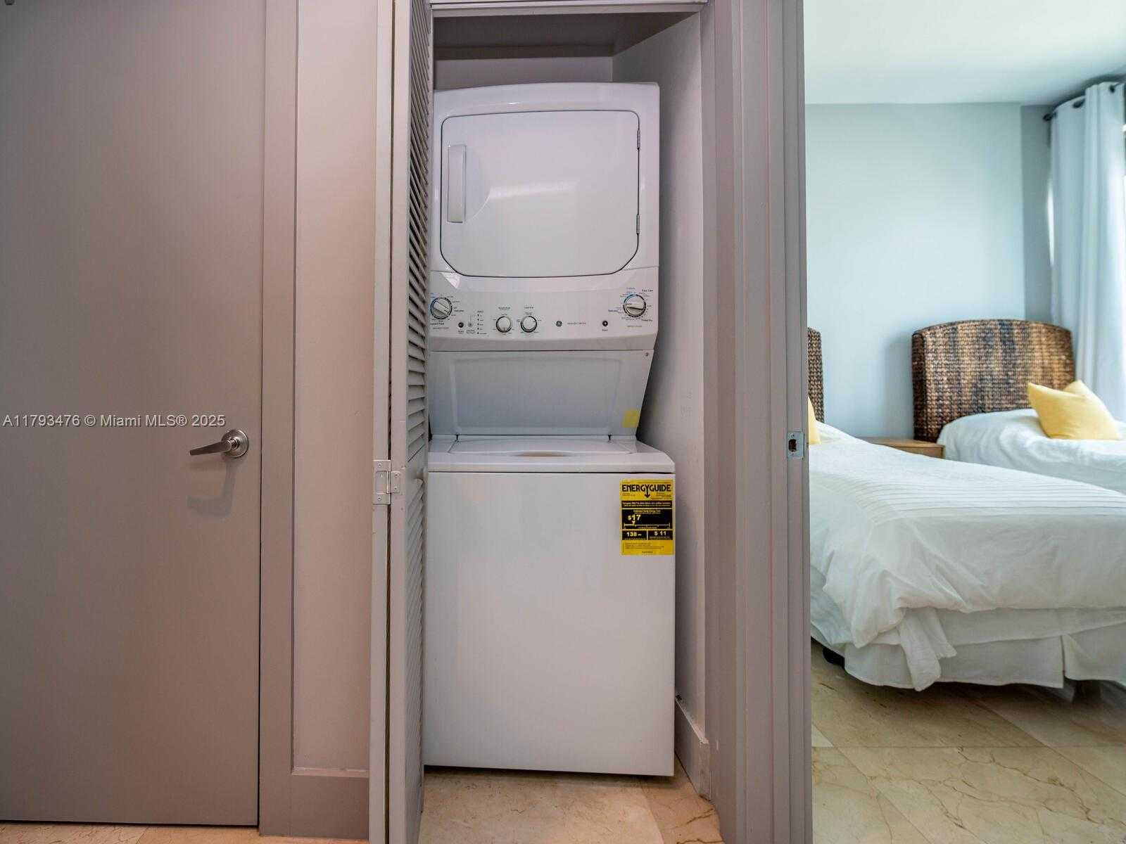 Small Image of 950 BRICKELL BAY DR #4104, Miami Number 24