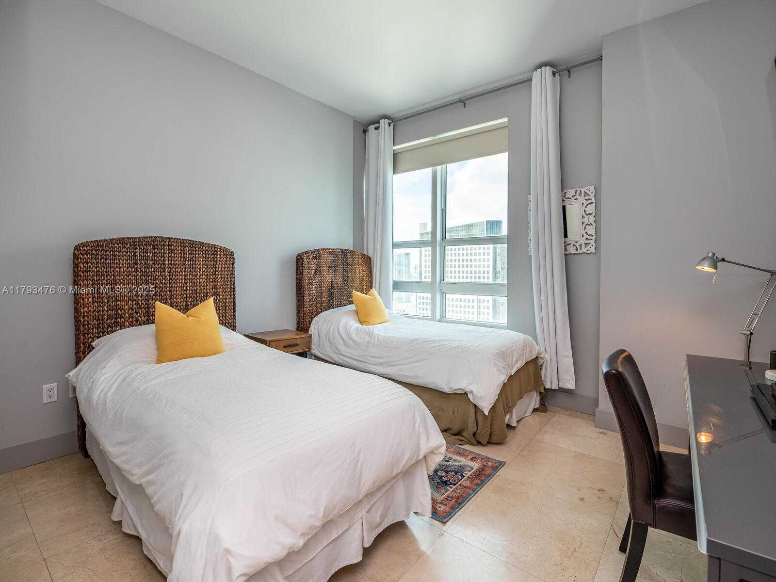 Small Image of 950 BRICKELL BAY DR #4104, Miami Number 26
