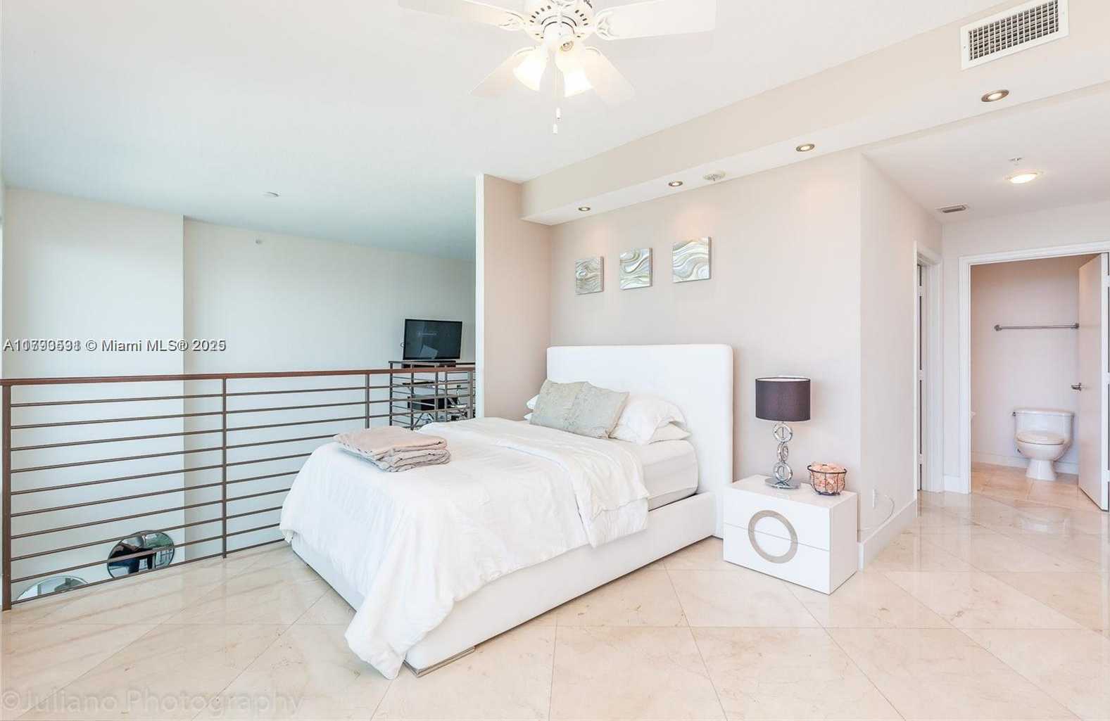 Small Image of 60 SOUTH WEST 13TH ST #4205, Miami Number 10