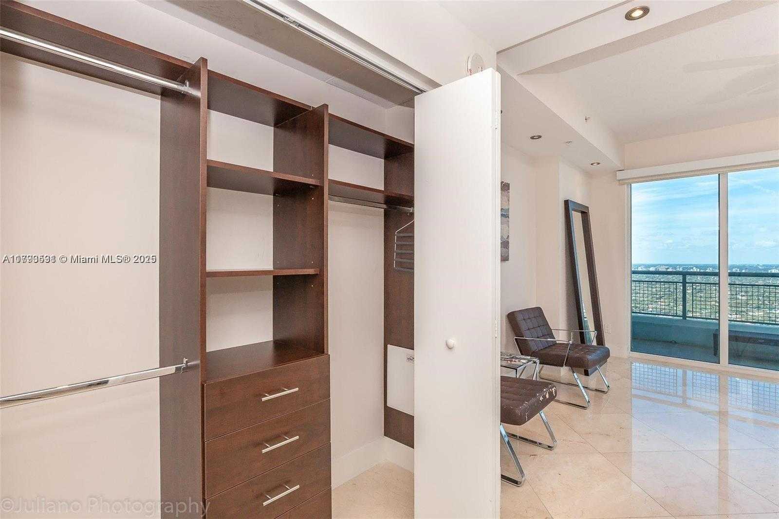 Small Image of 60 SOUTH WEST 13TH ST #4205, Miami Number 15