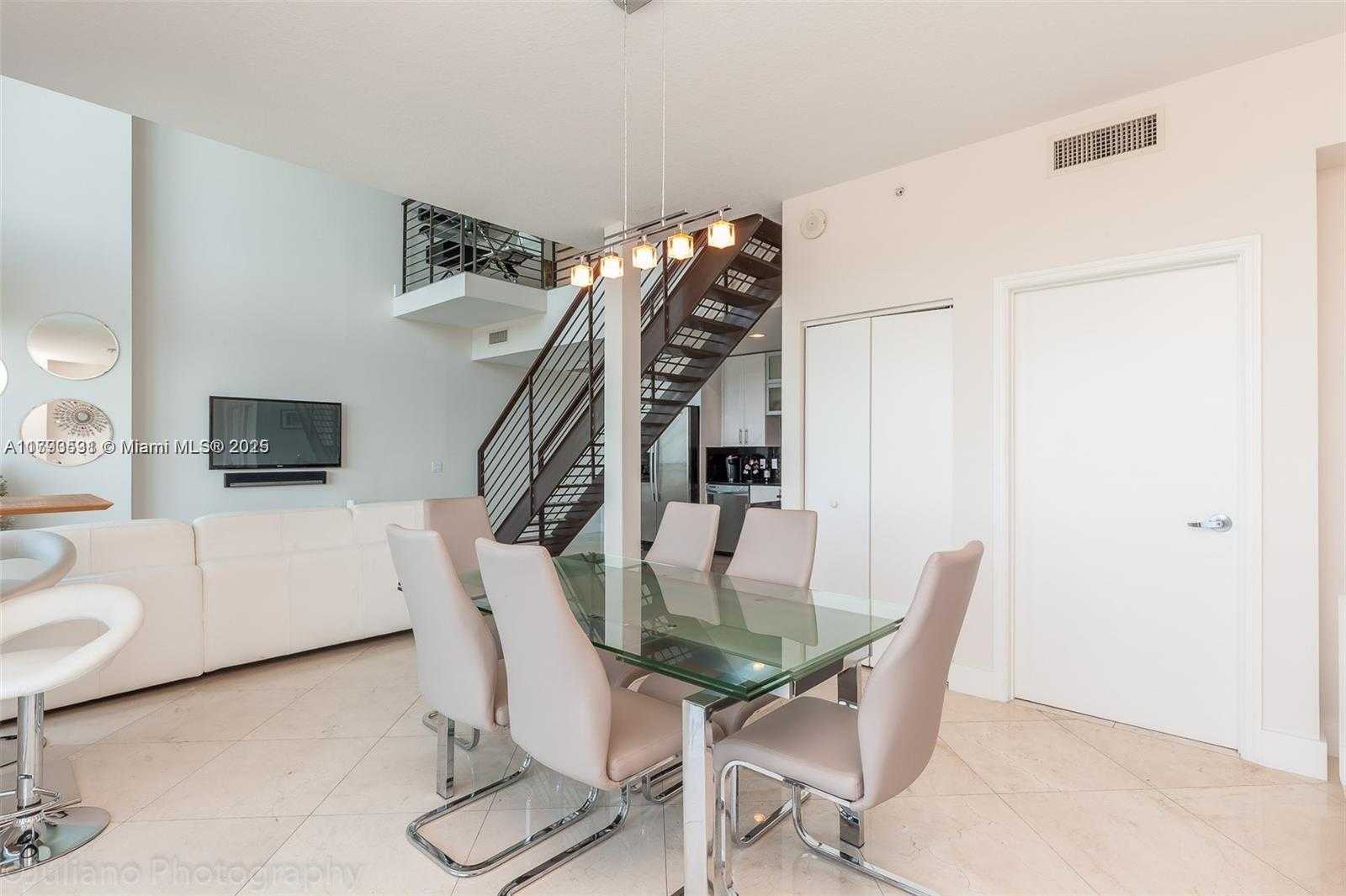 Small Image of 60 SOUTH WEST 13TH ST #4205, Miami Number 3