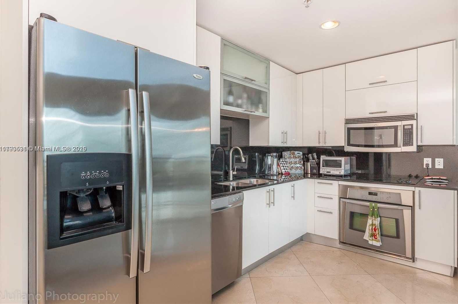 Small Image of 60 SOUTH WEST 13TH ST #4205, Miami Number 5