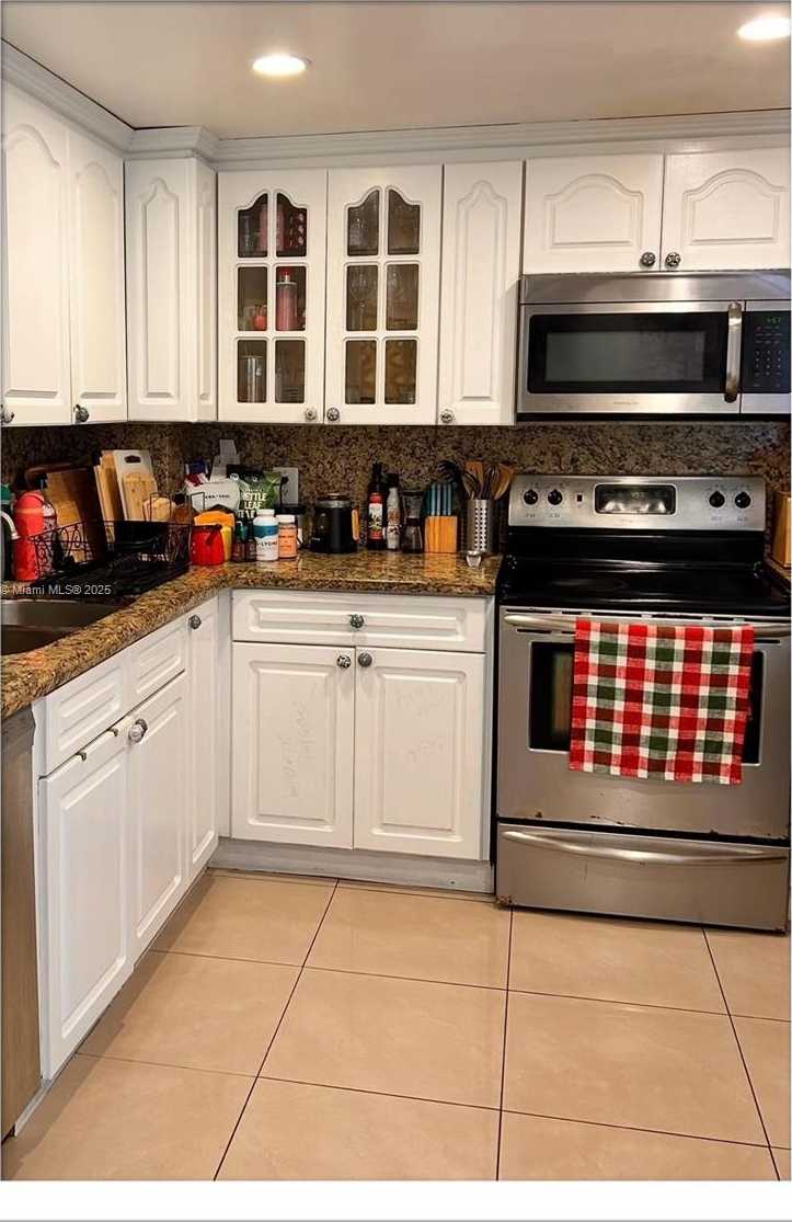 Small Image of 5825 COLLINS AVE #PH1B, Miami Beach Number 6