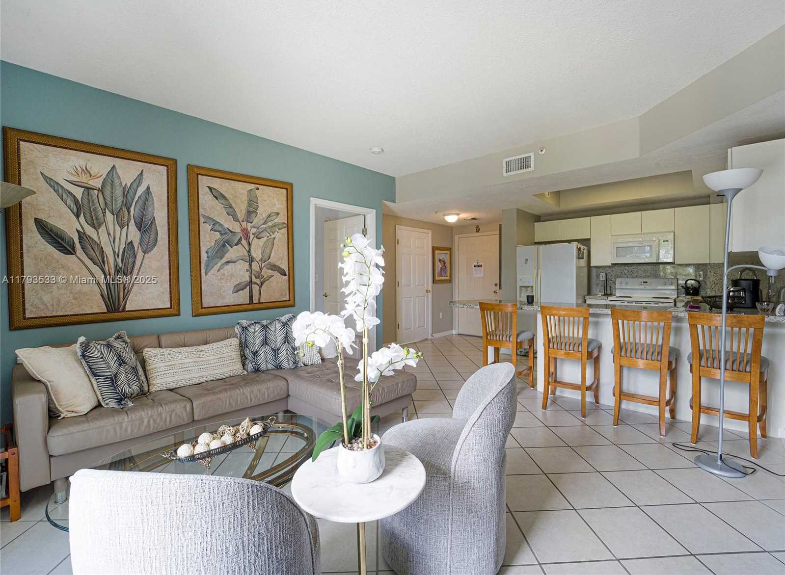 Small Image of 3500 Coral Wy, Miami, FL 33145, USA Number 16