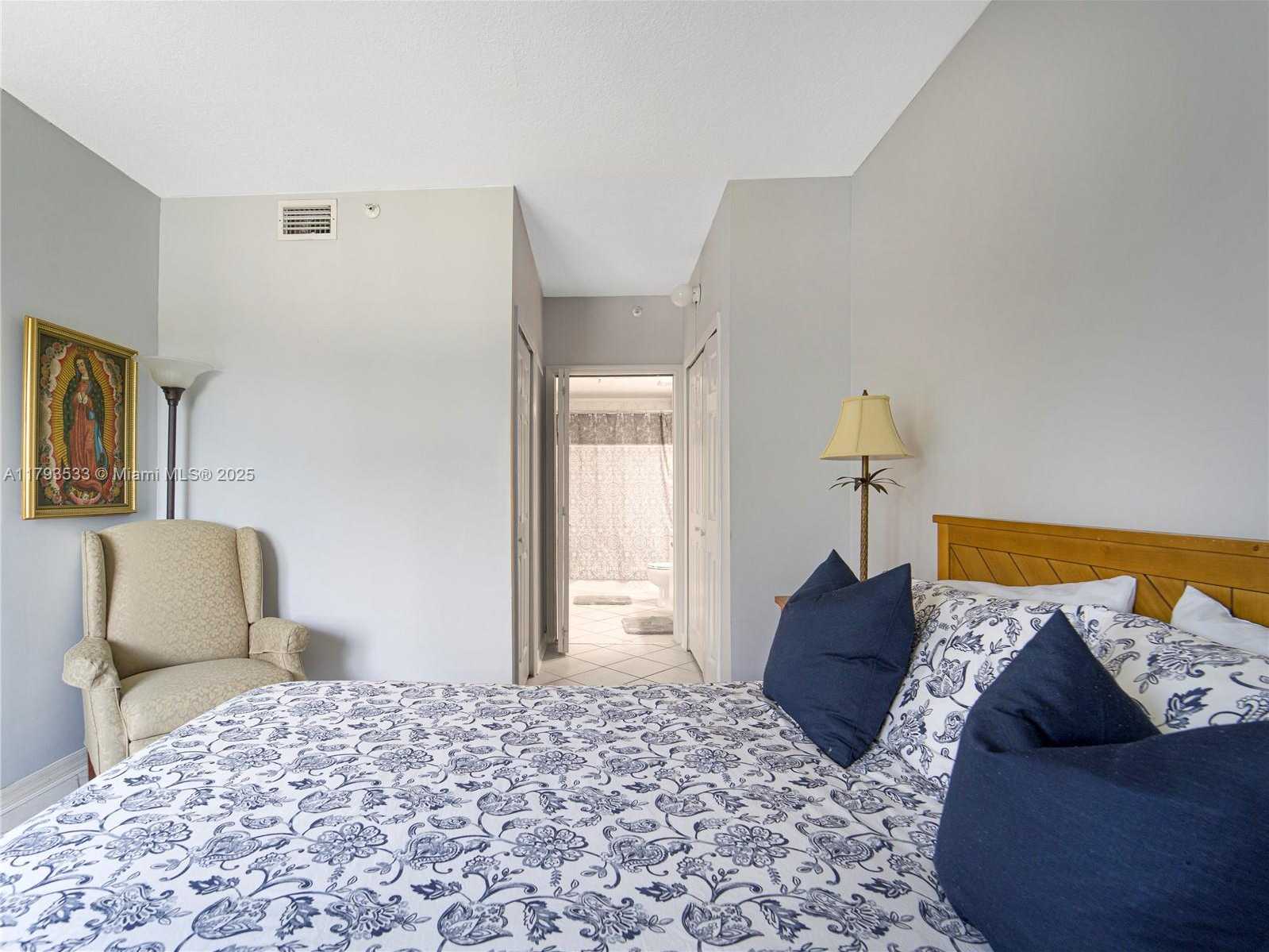Small Image of 3500 Coral Wy, Miami, FL 33145, USA Number 25