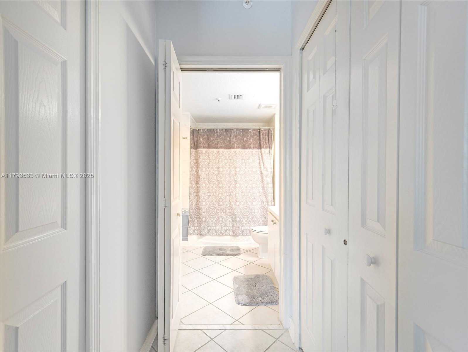 Small Image of 3500 Coral Wy, Miami, FL 33145, USA Number 27