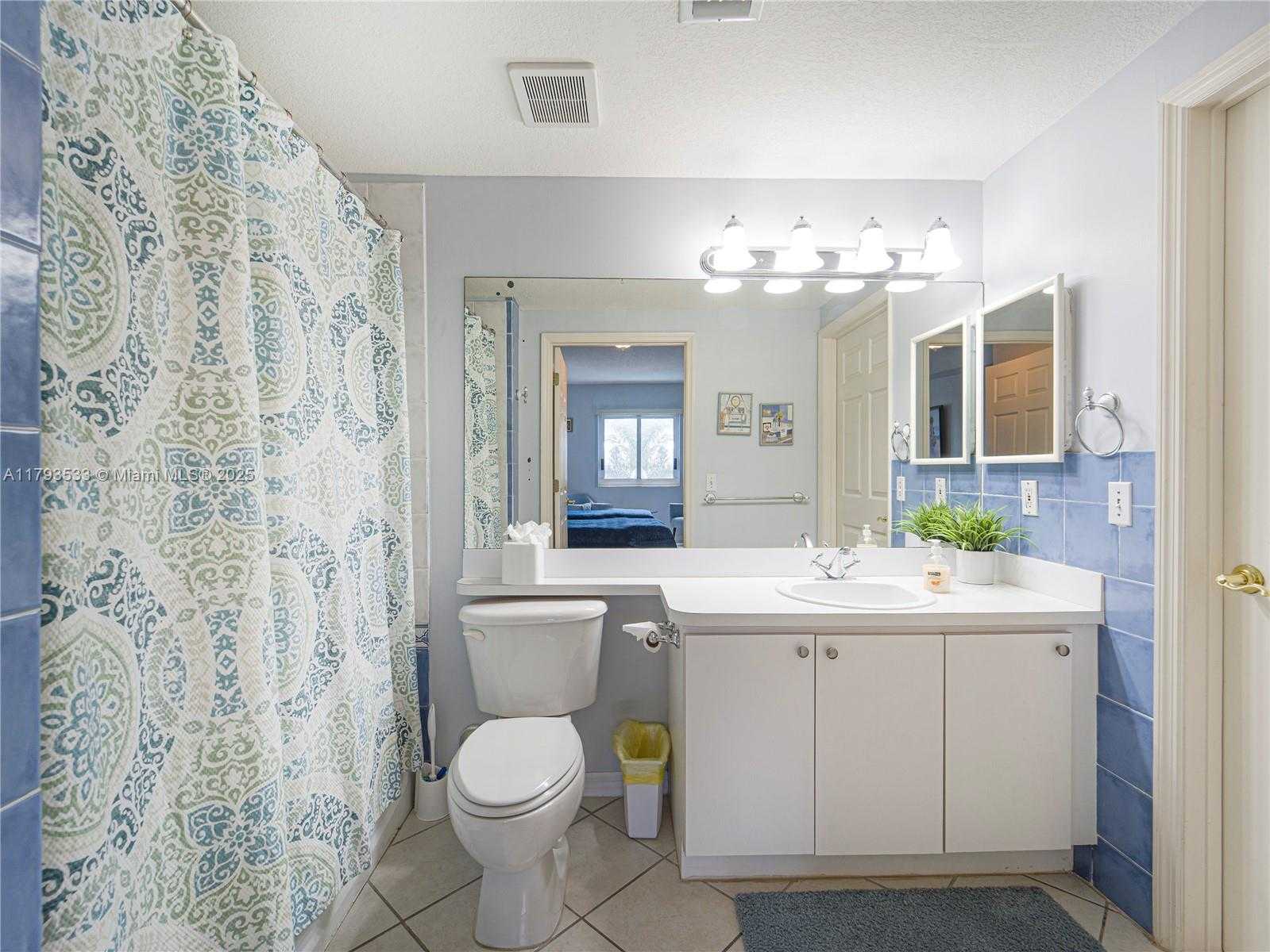 Small Image of 3500 Coral Wy, Miami, FL 33145, USA Number 34