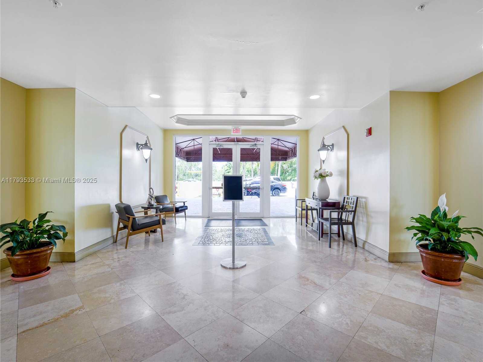 Small Image of 3500 Coral Wy, Miami, FL 33145, USA Number 45