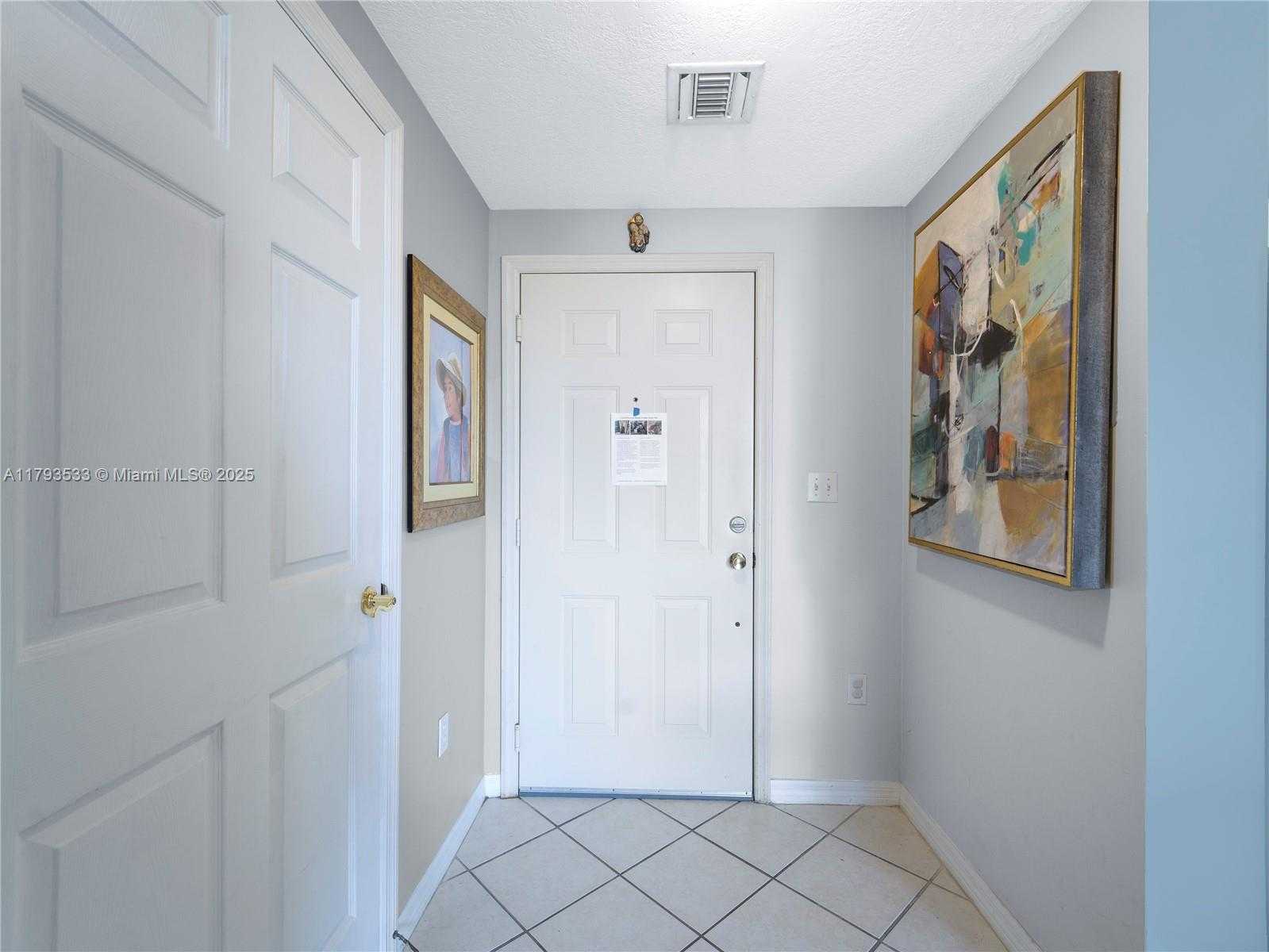 Small Image of 3500 Coral Wy, Miami, FL 33145, USA Number 5