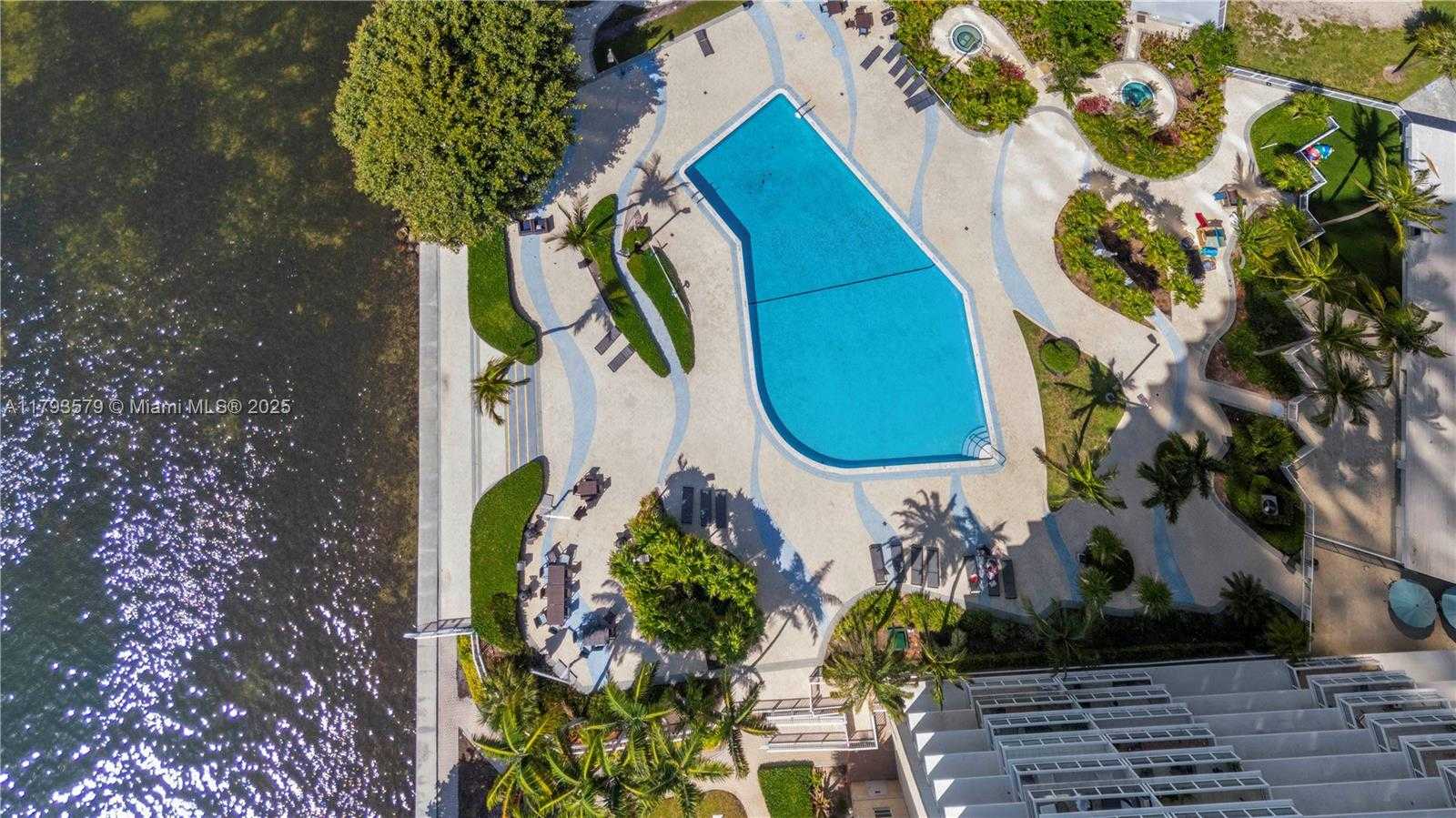 Small Image of 2451 BRICKELL AVE #16K, Miami Number 29