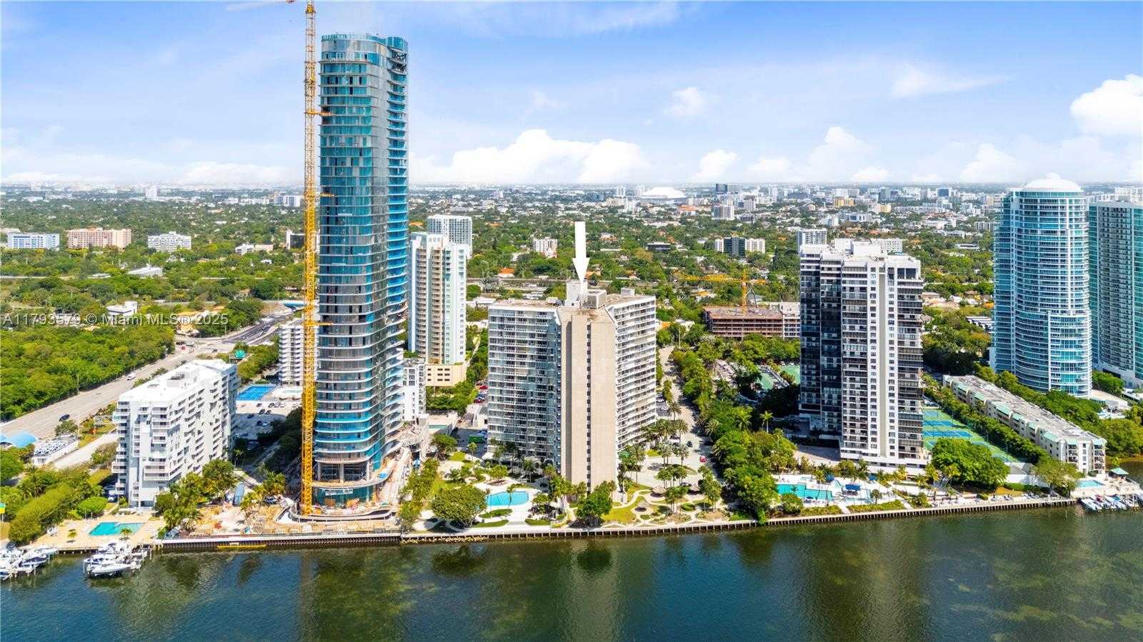 Small Image of 2451 BRICKELL AVE #16K, Miami Number 30
