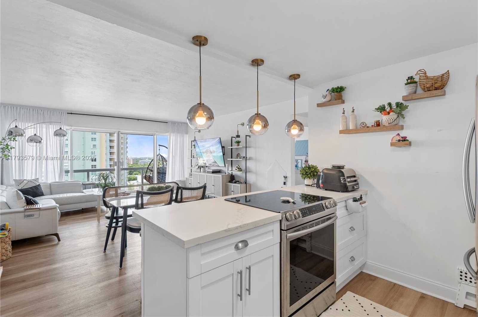 Small Image of 2451 BRICKELL AVE #16K, Miami Number 5