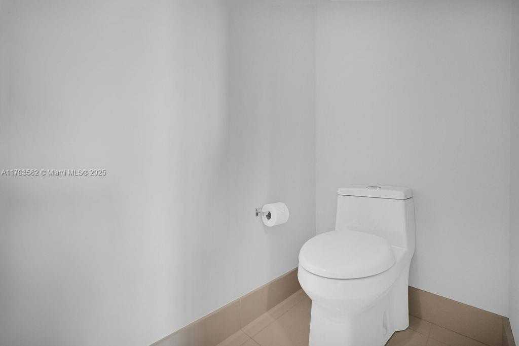 Small Image of 650 NORTH EAST 32ND ST #1004, Miami Number 19