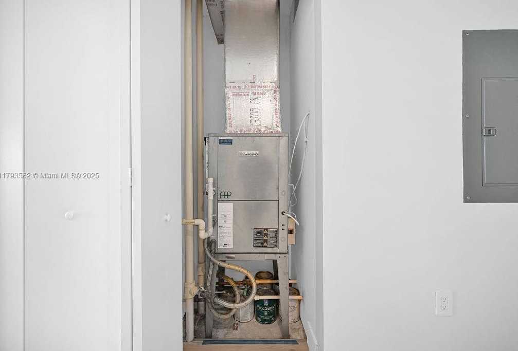 Small Image of 650 NORTH EAST 32ND ST #1004, Miami Number 20