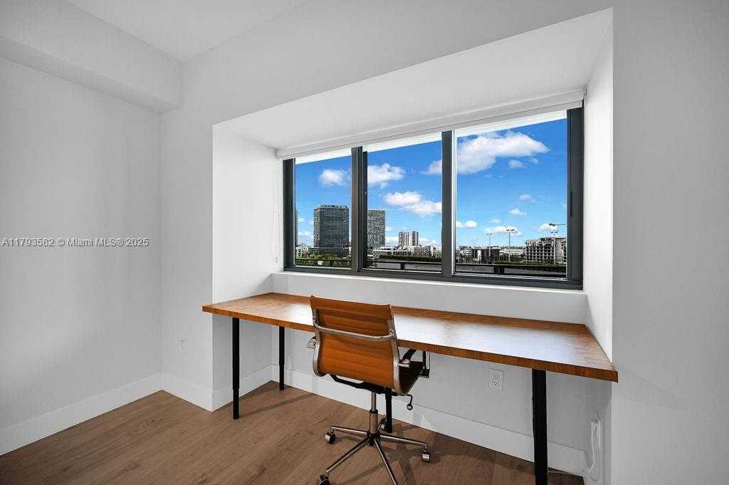 Small Image of 650 NORTH EAST 32ND ST #1004, Miami Number 22