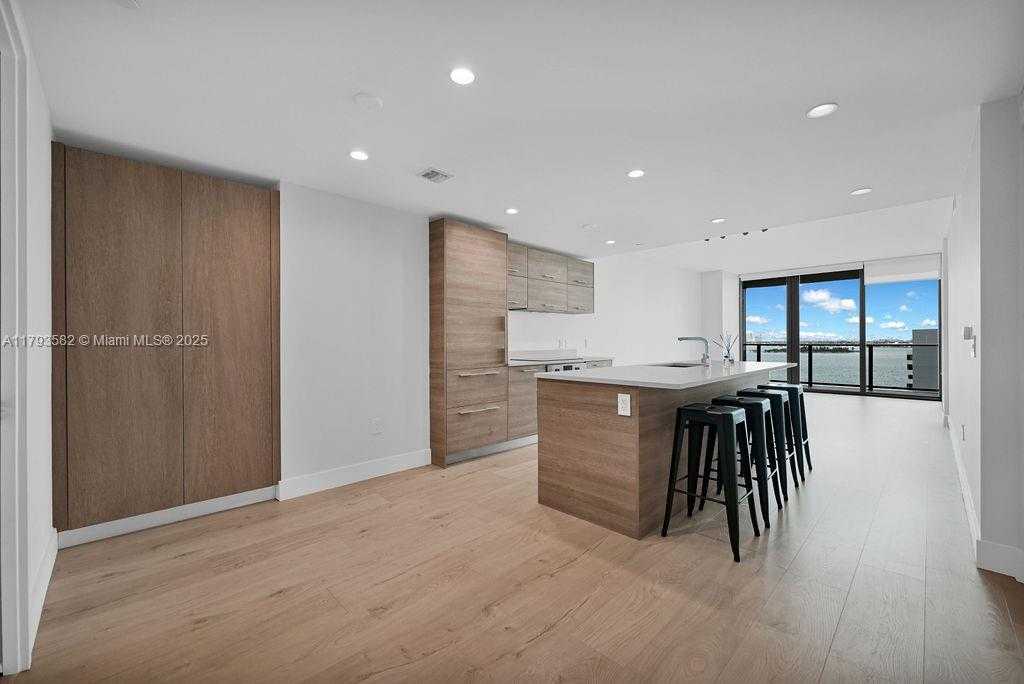 Small Image of 650 NORTH EAST 32ND ST #1004, Miami Number 23