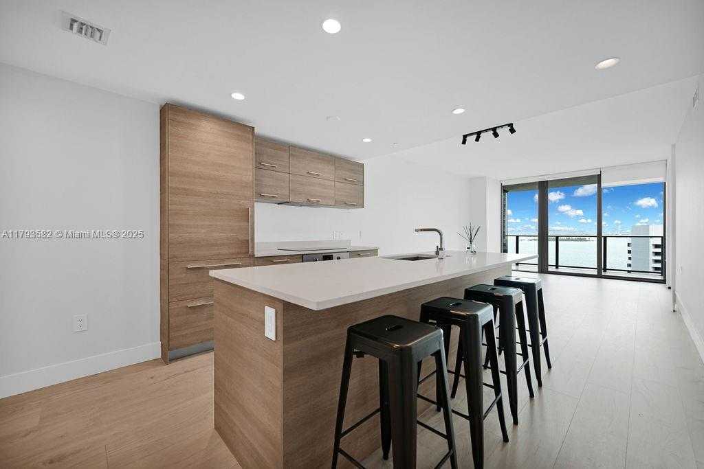 Small Image of 650 NORTH EAST 32ND ST #1004, Miami Number 25