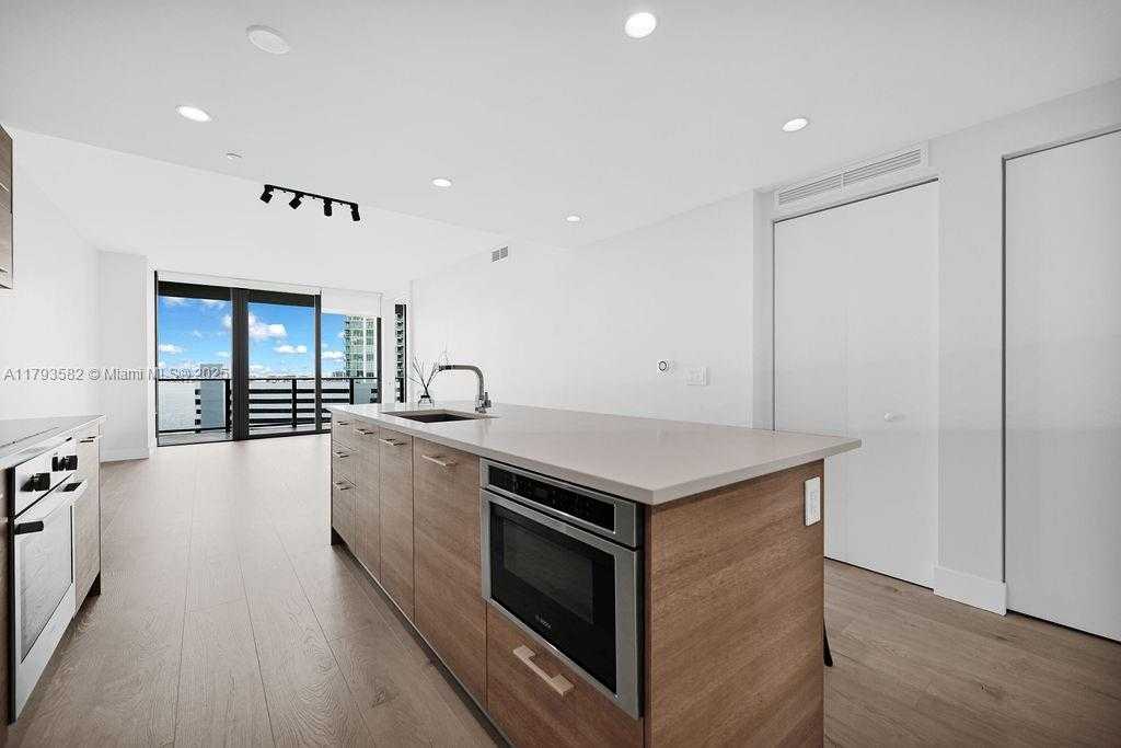 Small Image of 650 NORTH EAST 32ND ST #1004, Miami Number 26