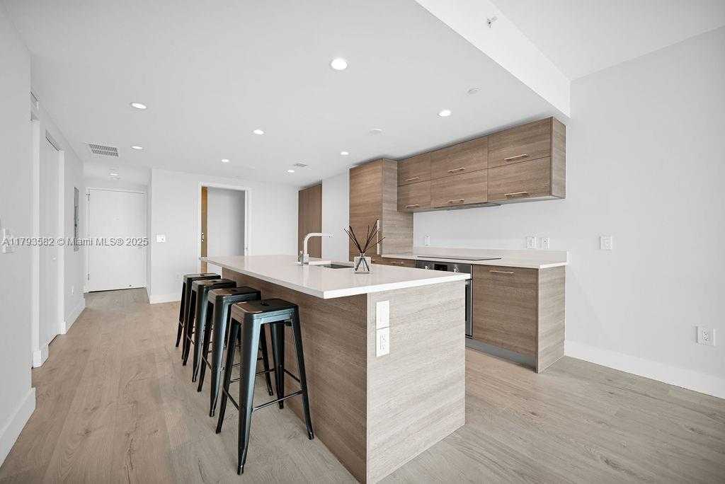 Small Image of 650 NORTH EAST 32ND ST #1004, Miami Number 29