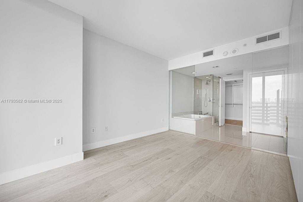 Small Image of 650 NORTH EAST 32ND ST #1004, Miami Number 33