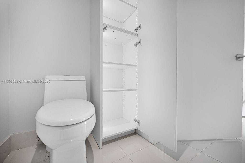 Small Image of 650 NORTH EAST 32ND ST #1004, Miami Number 40