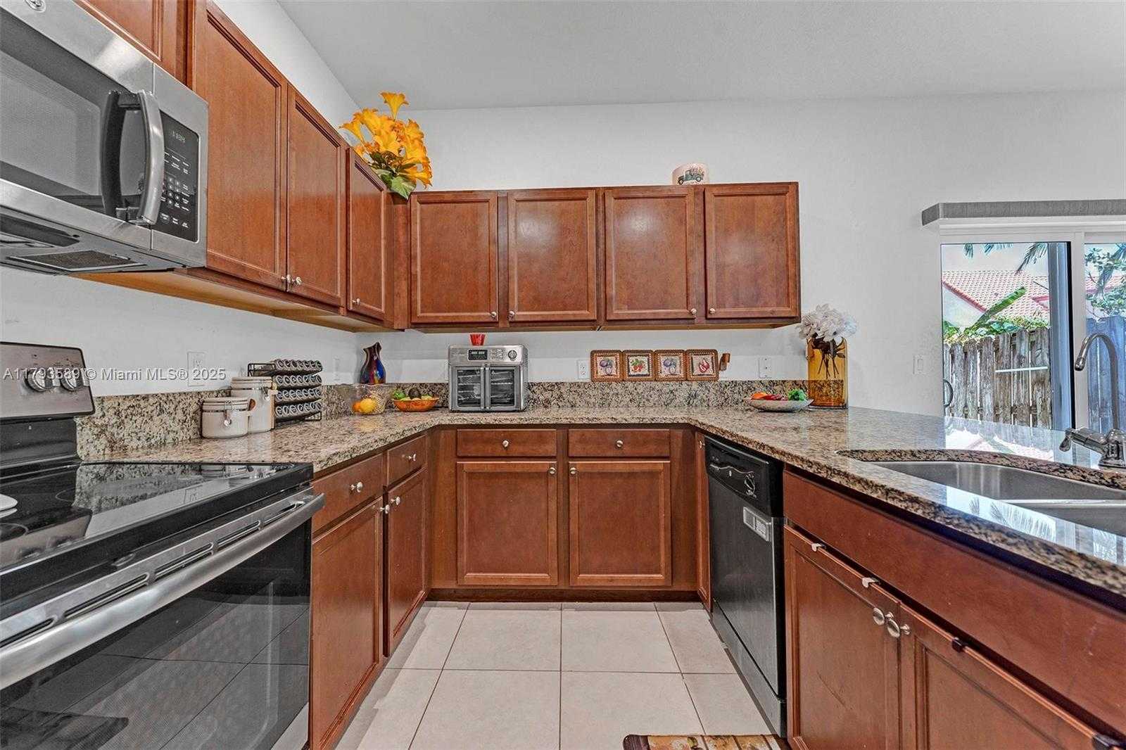 Small Image of 5301 ELLERY TER, West Palm Beach Number 11
