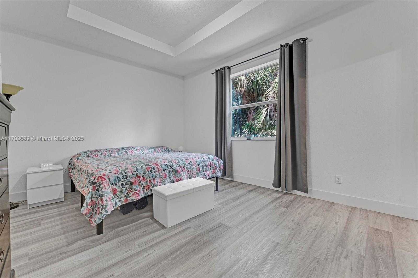 Small Image of 5301 ELLERY TER, West Palm Beach Number 16