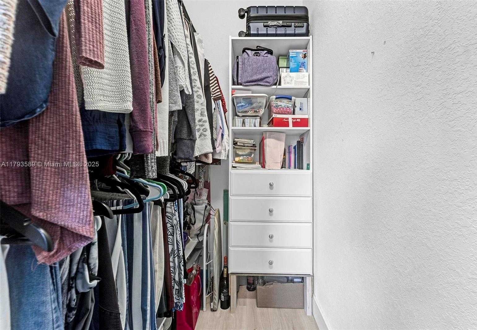 Small Image of 5301 ELLERY TER, West Palm Beach Number 19