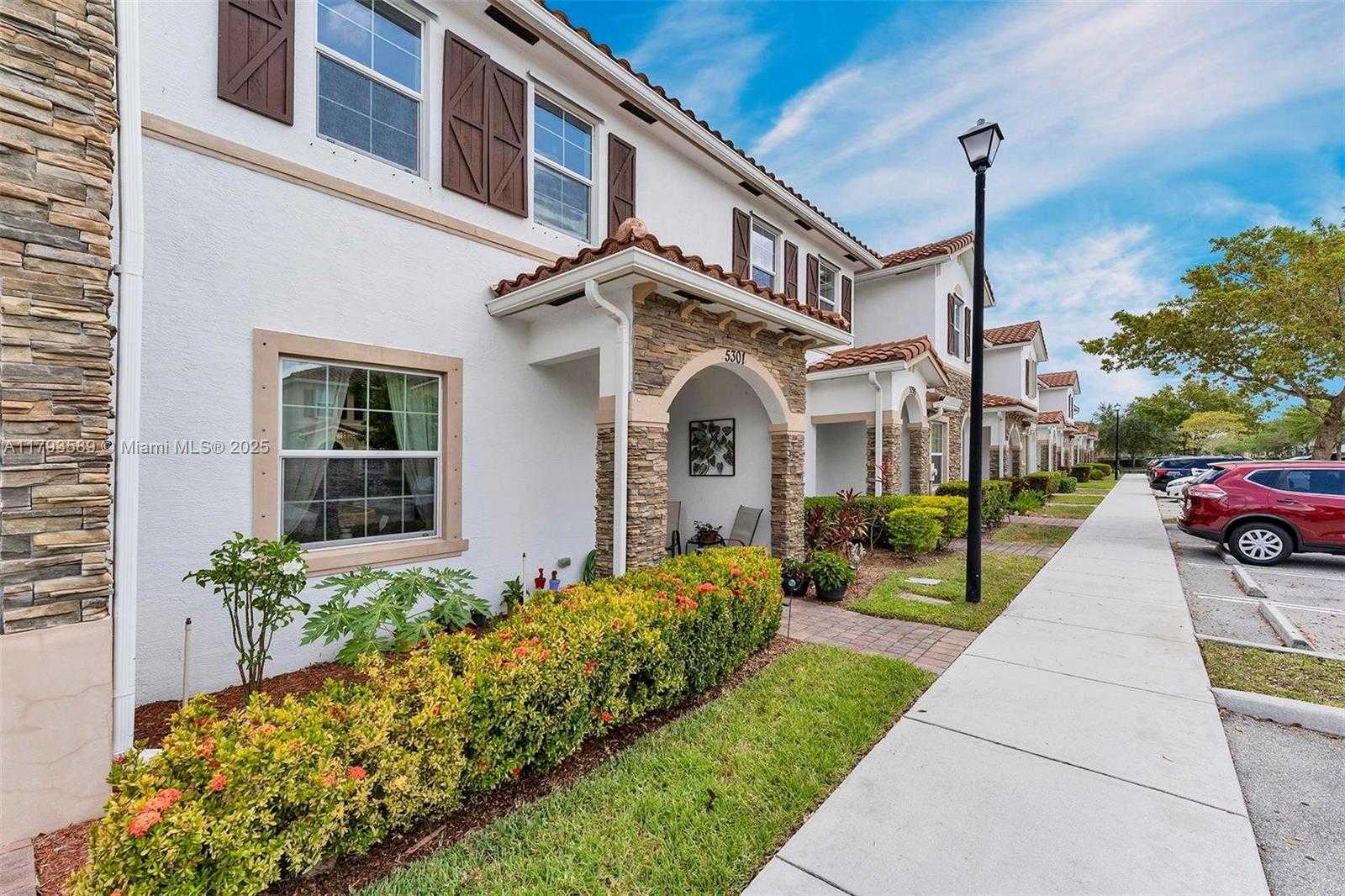 Small Image of 5301 ELLERY TER, West Palm Beach Number 36