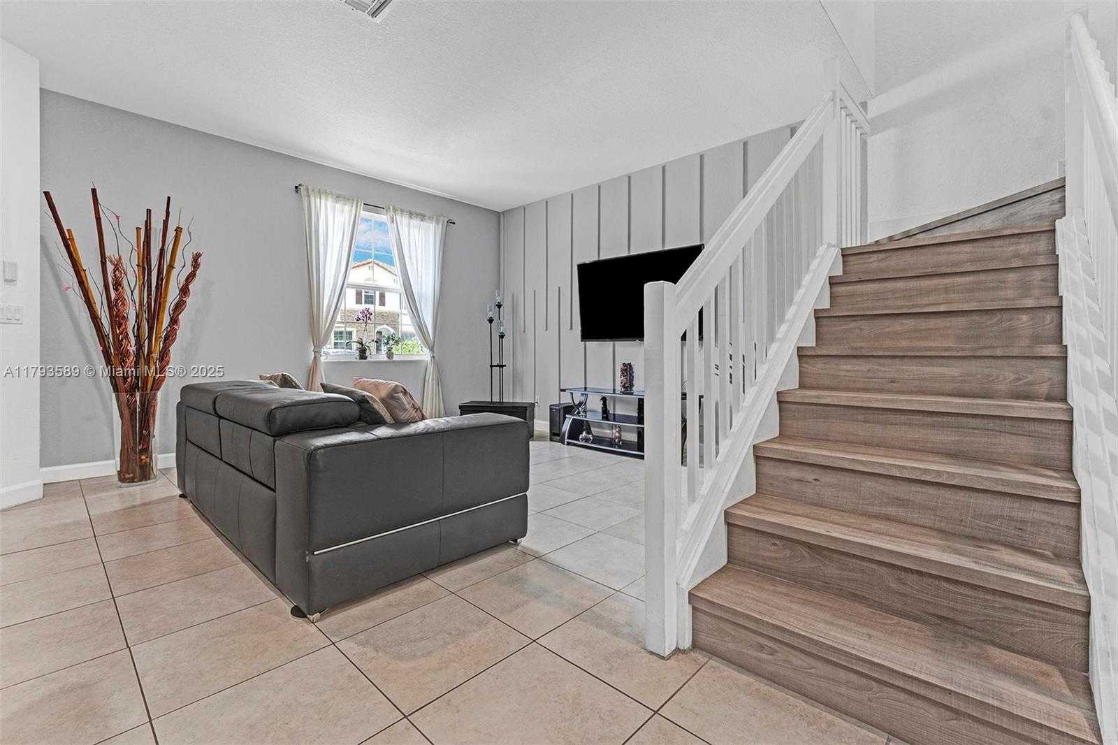 Small Image of 5301 ELLERY TER, West Palm Beach Number 5