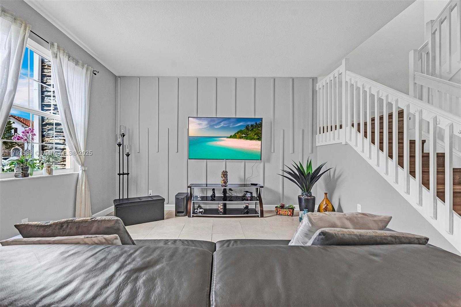 Small Image of 5301 ELLERY TER, West Palm Beach Number 6