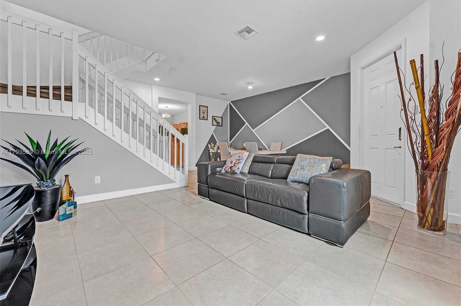 Small Image of 5301 ELLERY TER, West Palm Beach Number 8