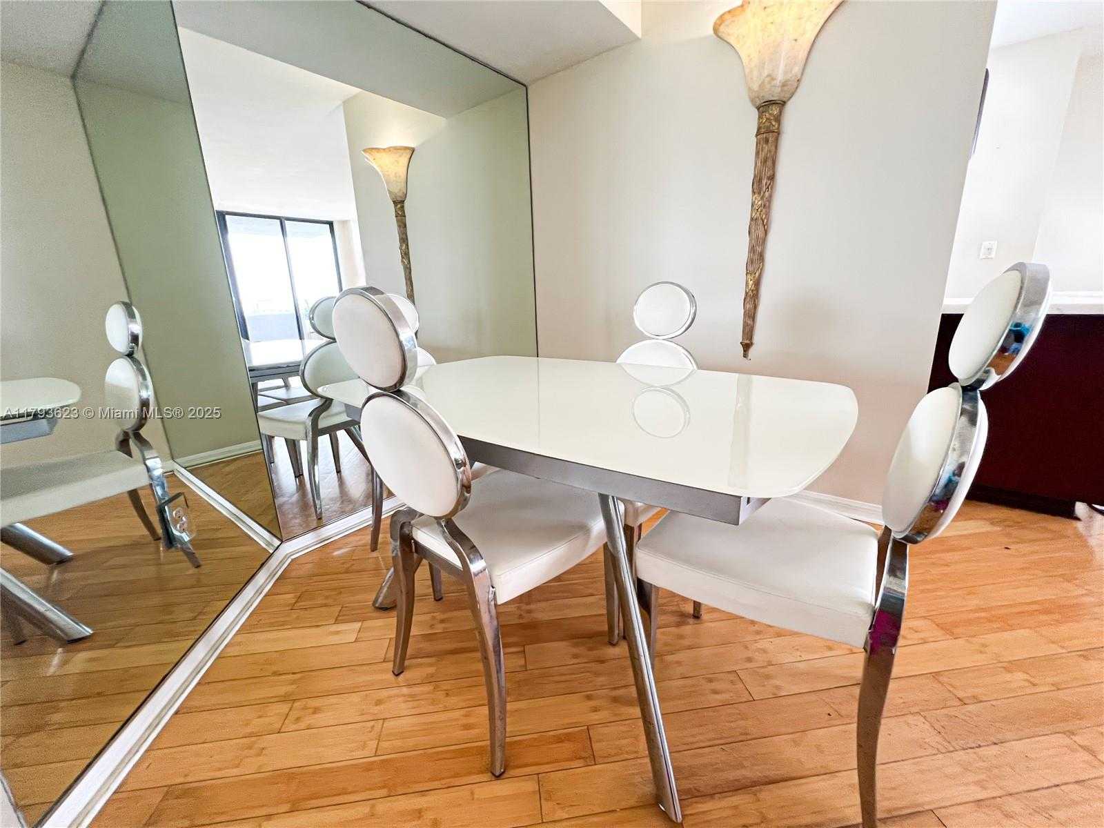 Small Image of 1330 WEST AVE #1013, Miami Beach Number 10