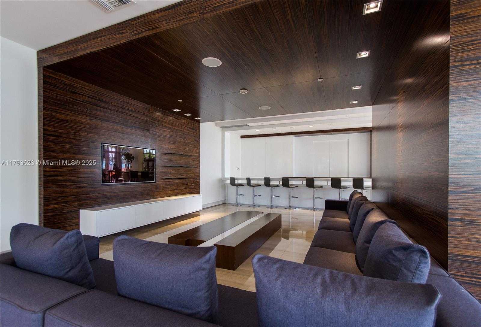 Small Image of 1330 WEST AVE #1013, Miami Beach Number 31
