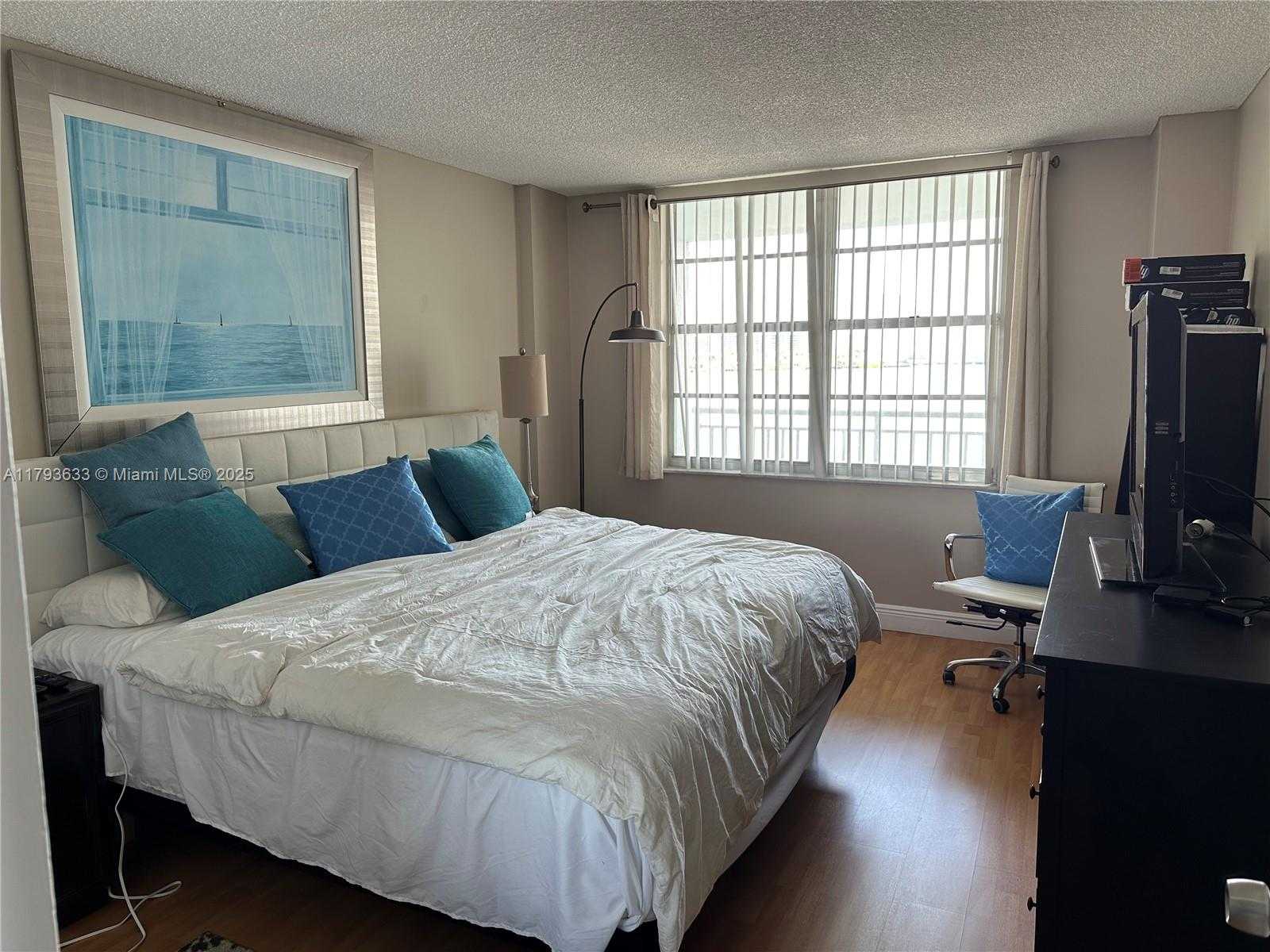 Small Image of 301 174TH ST #401, Sunny Isles Beach Number 15