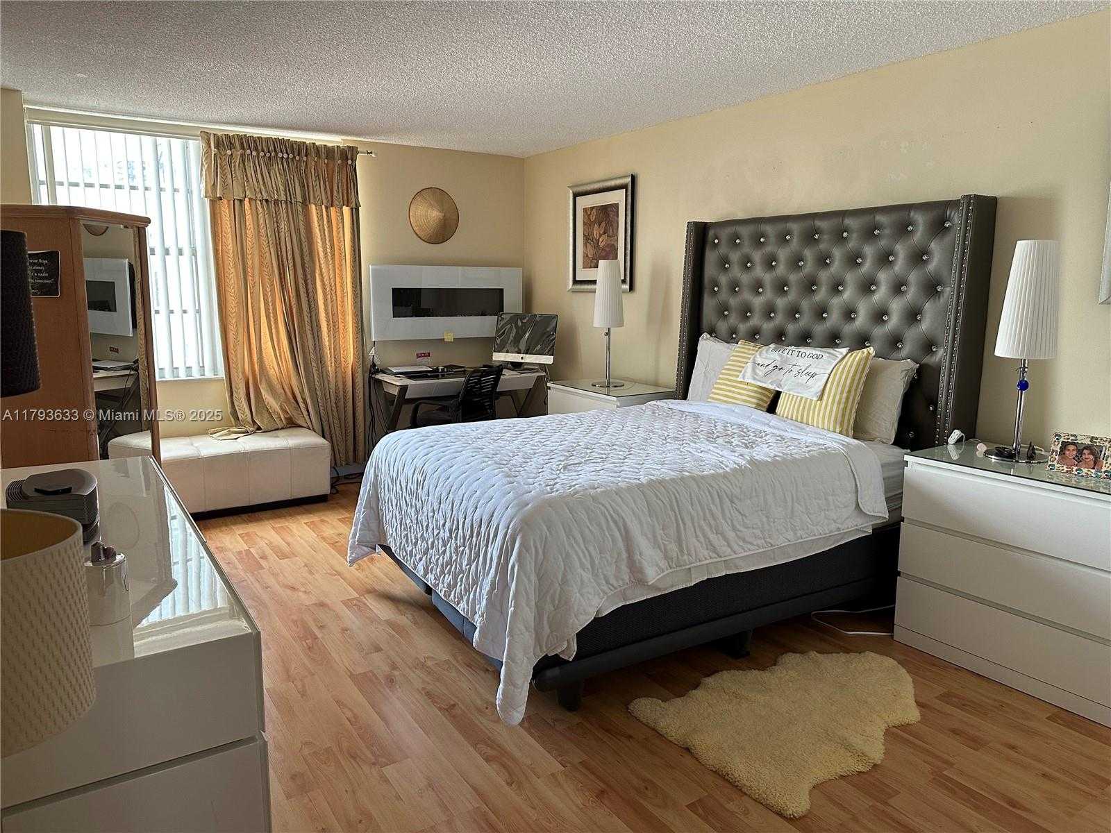 Small Image of 301 174TH ST #401, Sunny Isles Beach Number 17