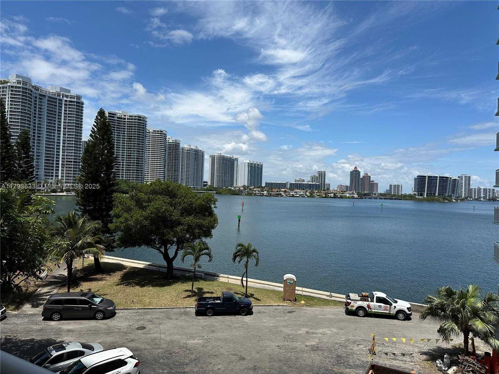 Small Image of 301 174TH ST #401, Sunny Isles Beach Number 19