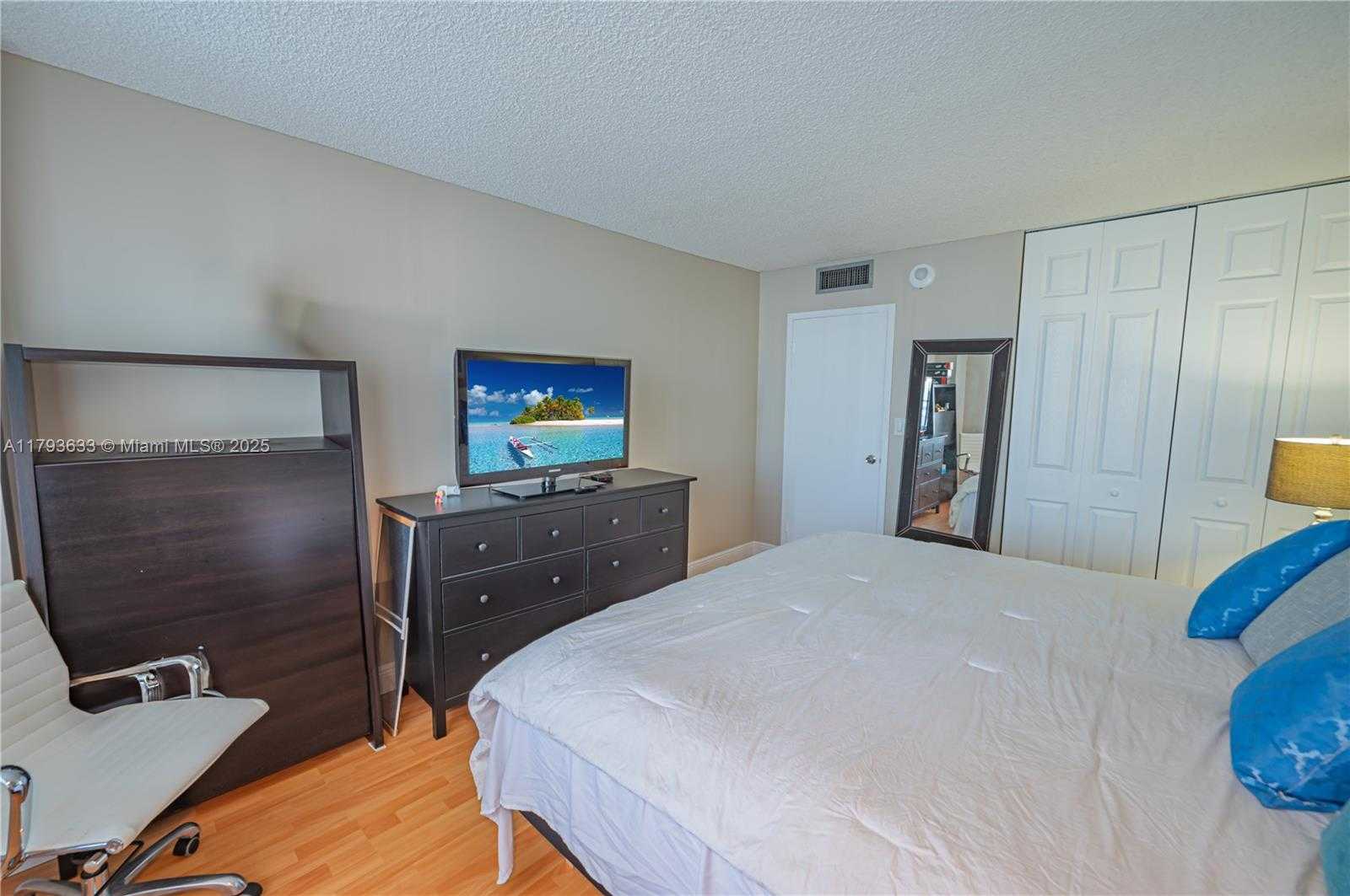 Small Image of 301 174TH ST #401, Sunny Isles Beach Number 22