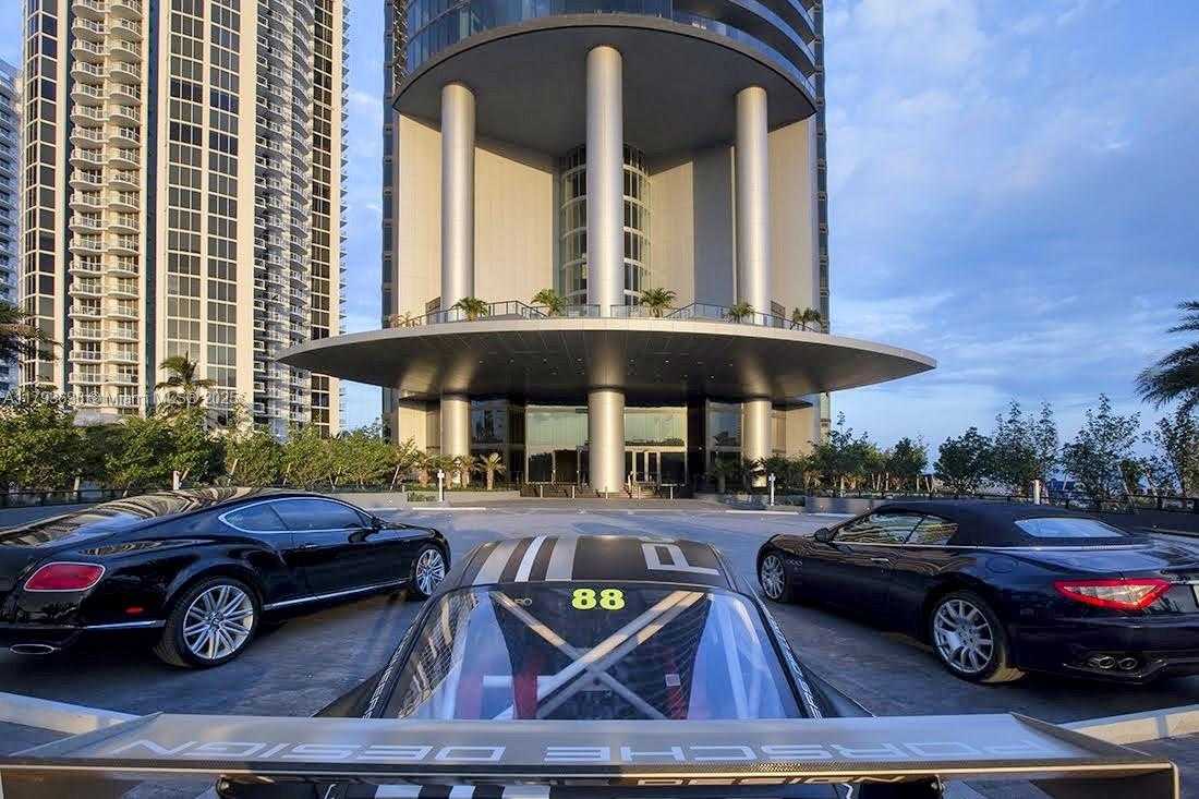 Small Image of 18555 COLLINS AVENUE #3005, Sunny Isles Beach Number 3