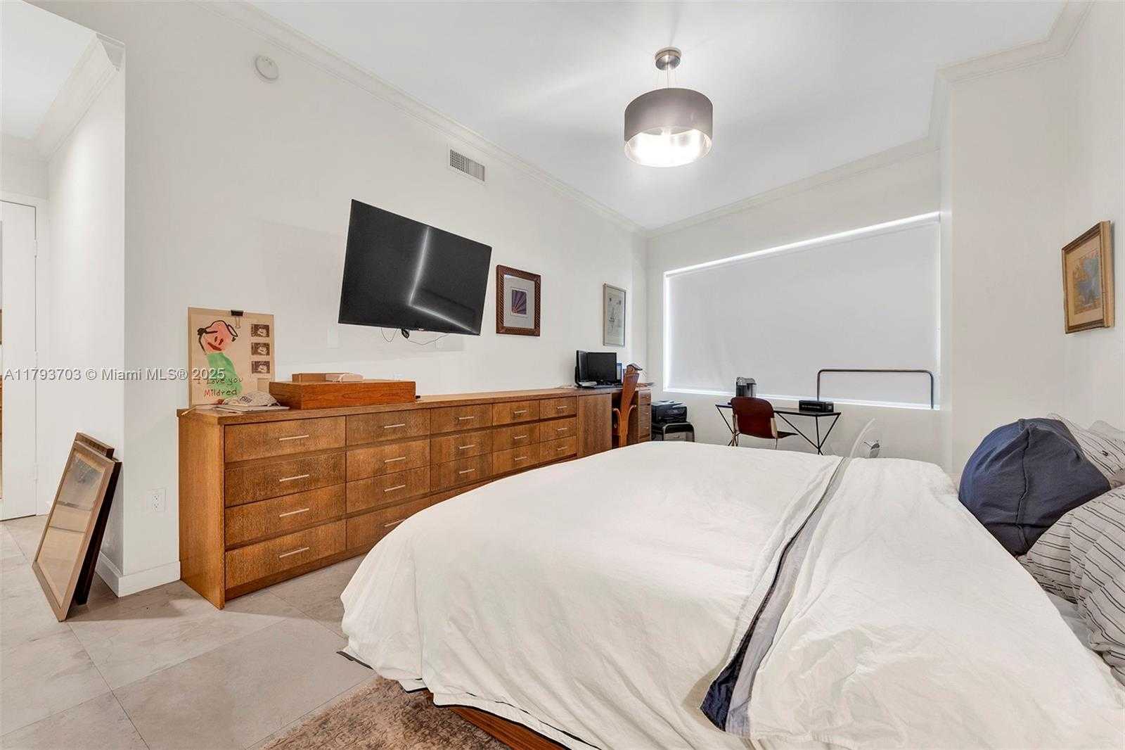 Small Image of 6101 AQUA AVE #103, Miami Beach Number 14