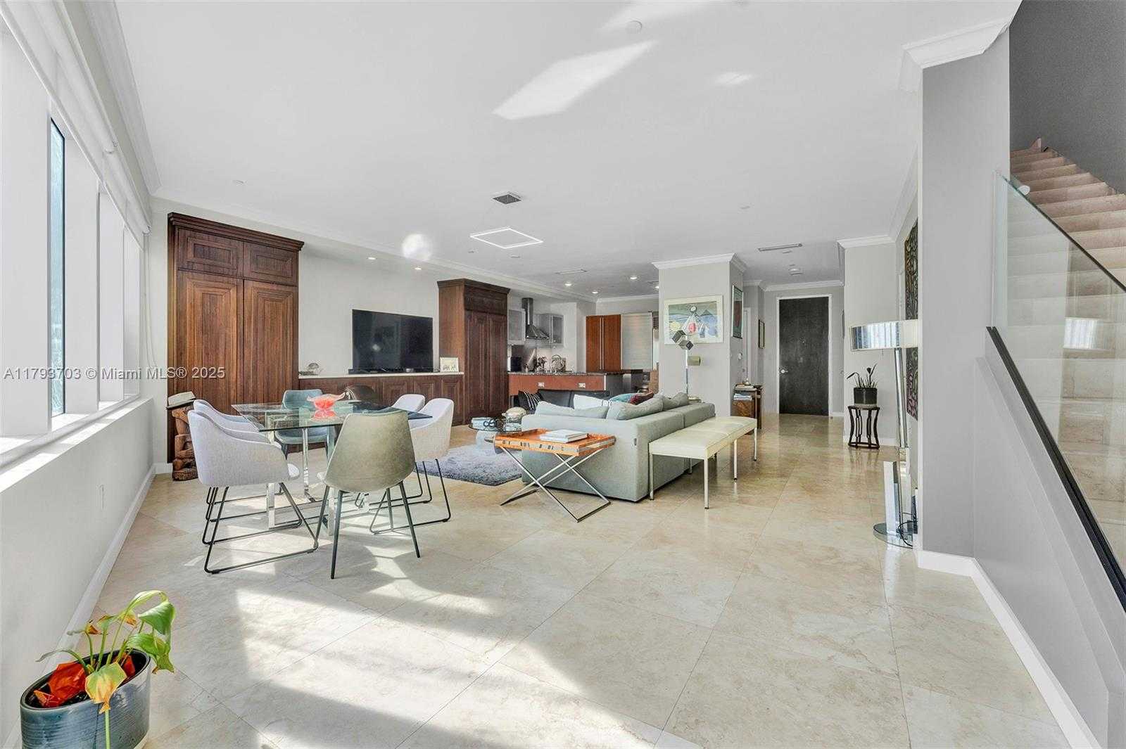 Small Image of 6101 AQUA AVE #103, Miami Beach Number 27