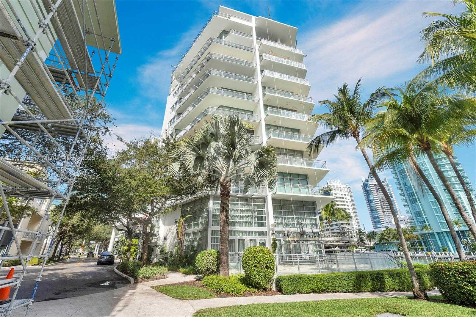 Small Image of 6101 AQUA AVE #103, Miami Beach Number 3