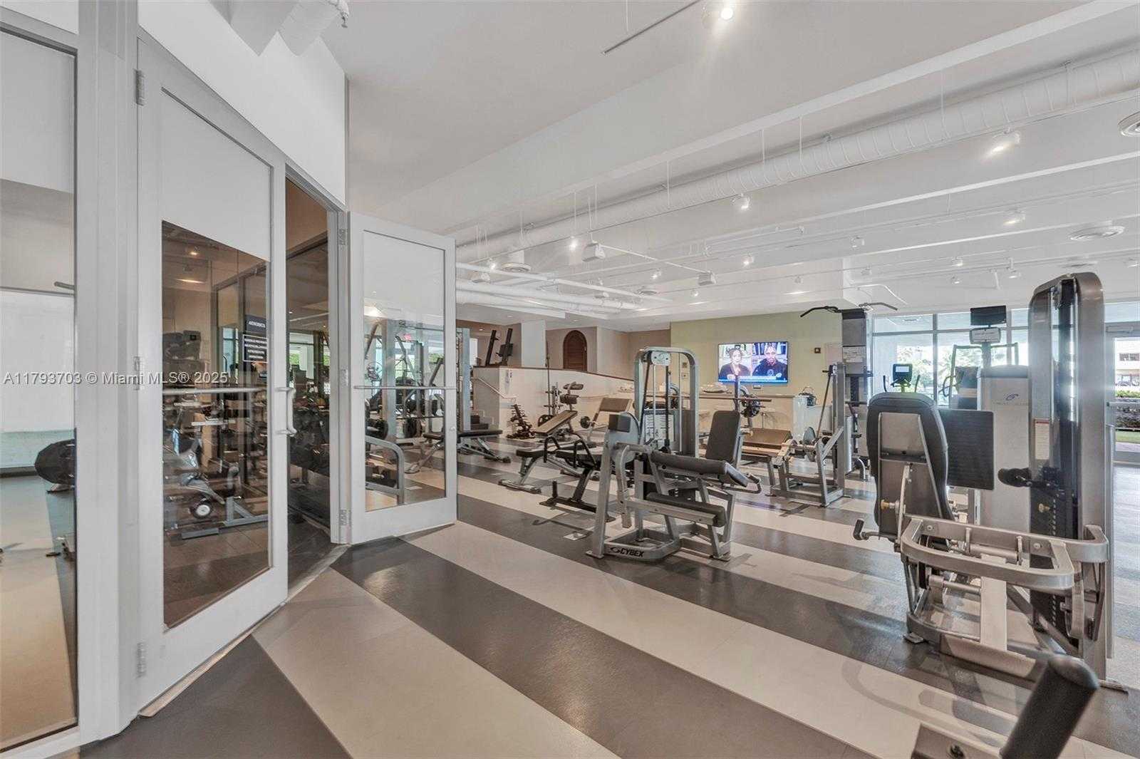 Small Image of 6101 AQUA AVE #103, Miami Beach Number 33