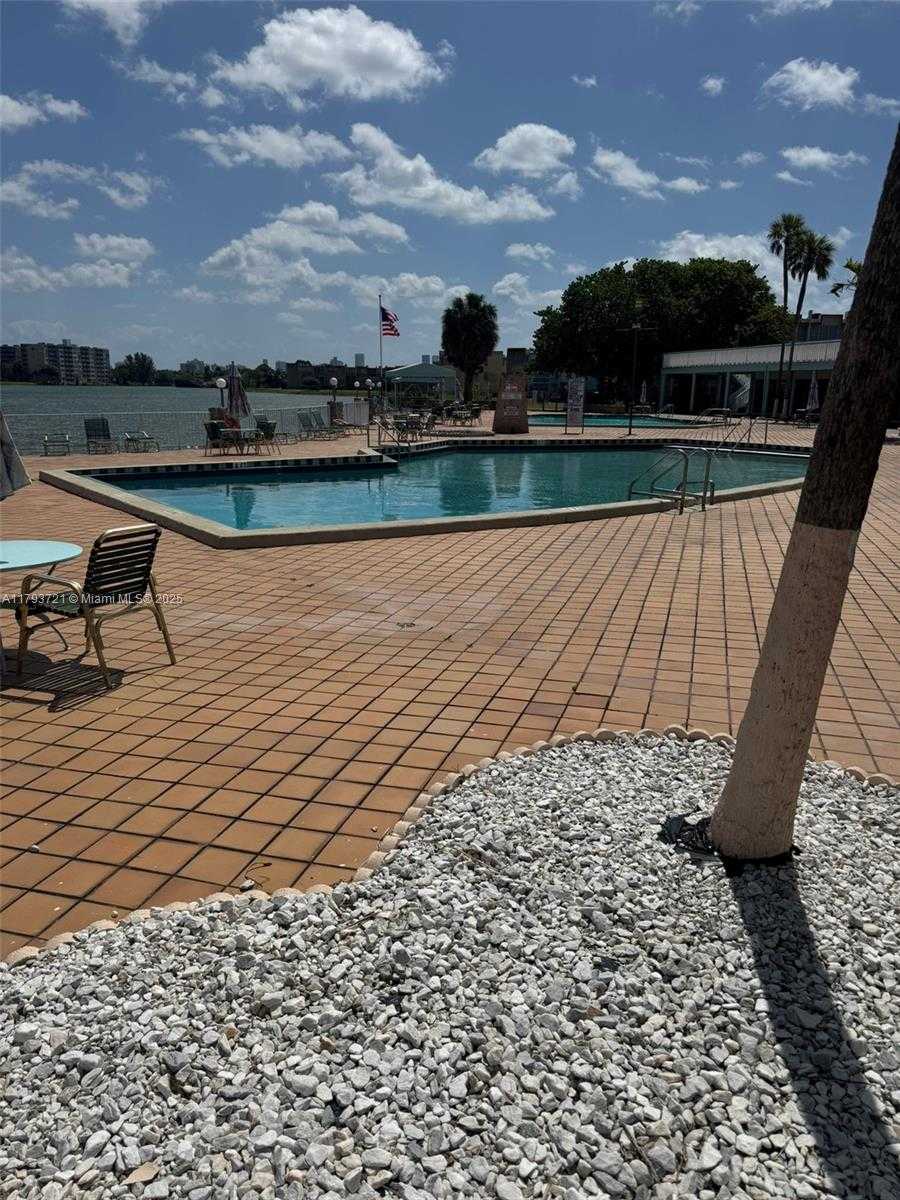 Small Image of 18555 NORTH EAST 14TH AVE #602, Miami Number 15